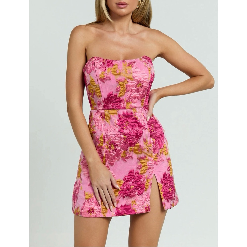 Showpo Brailey Strapless Mini Dress Pink Floral Jacquard Barbiecore Party Size 8